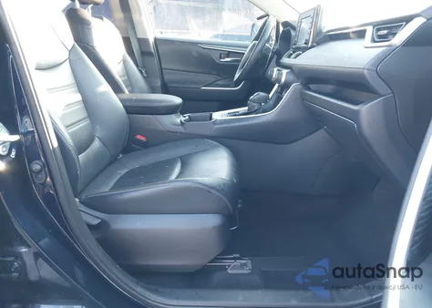 2021 Toyota Rav4 Xle Premium z USA, uszkodzony, nr VIN JTMA1RFV7MD070165